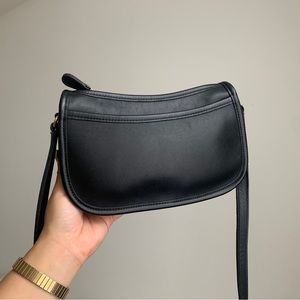 Vintage Coach Wendie (#9031) in Black 🖤 Small Leather Crossbody Bag